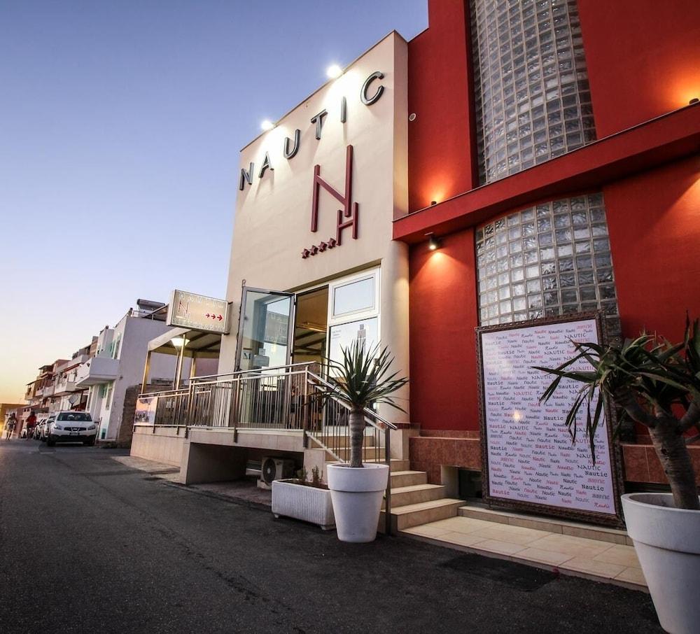 Nautic Hotel 4*